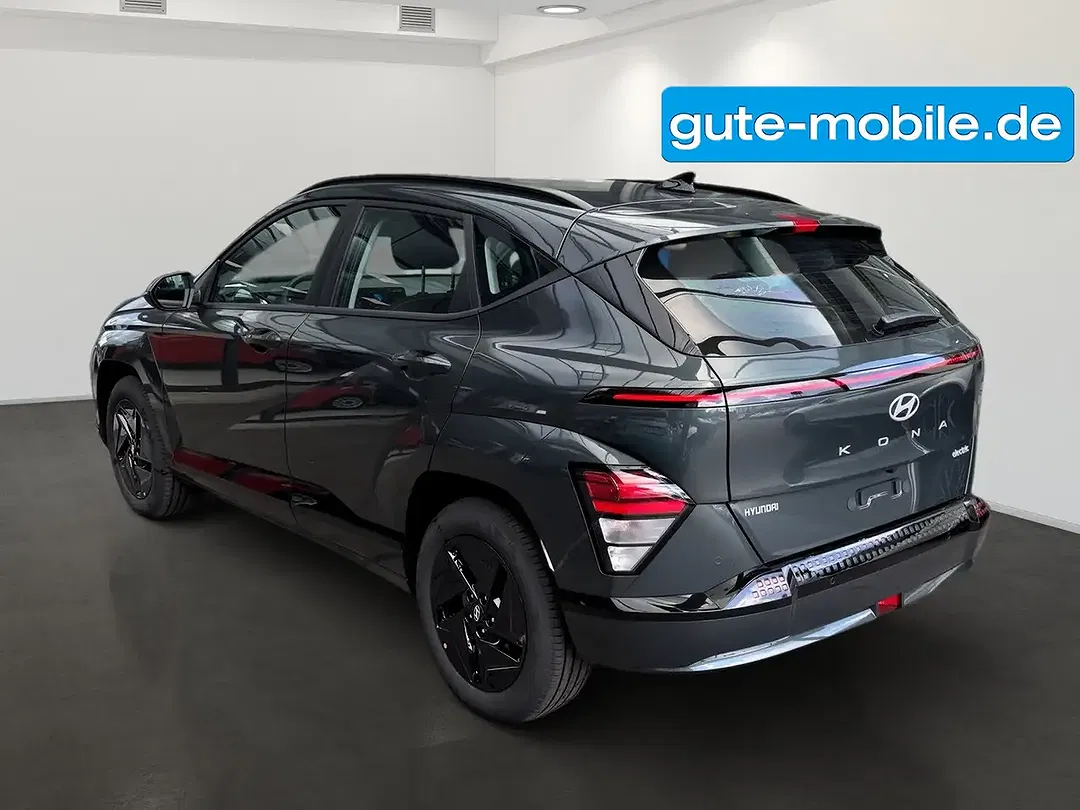 Hyundai KONA Select - Thumbnail 4