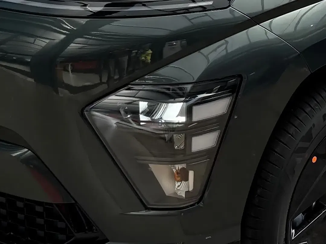 Hyundai KONA Select - Thumbnail 6