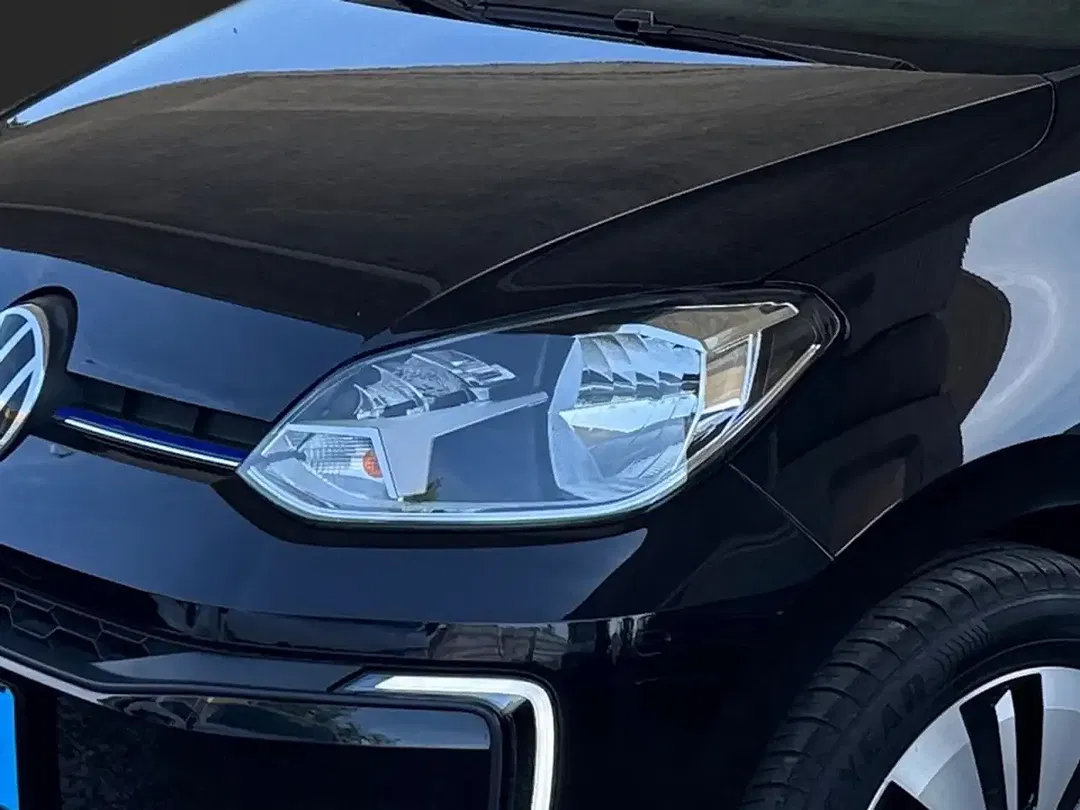 Volkswagen e-up! - Thumbnail 5
