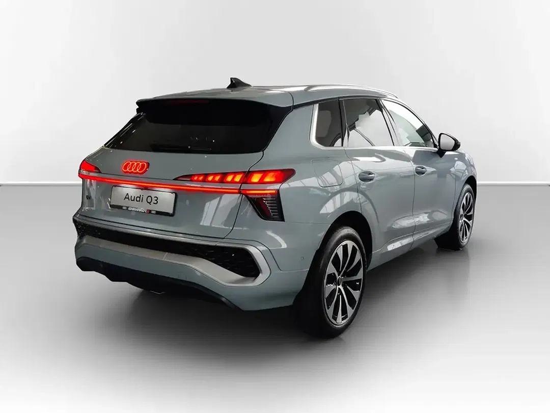 Audi Q3 TFSI S tronic S line - Thumbnail 4