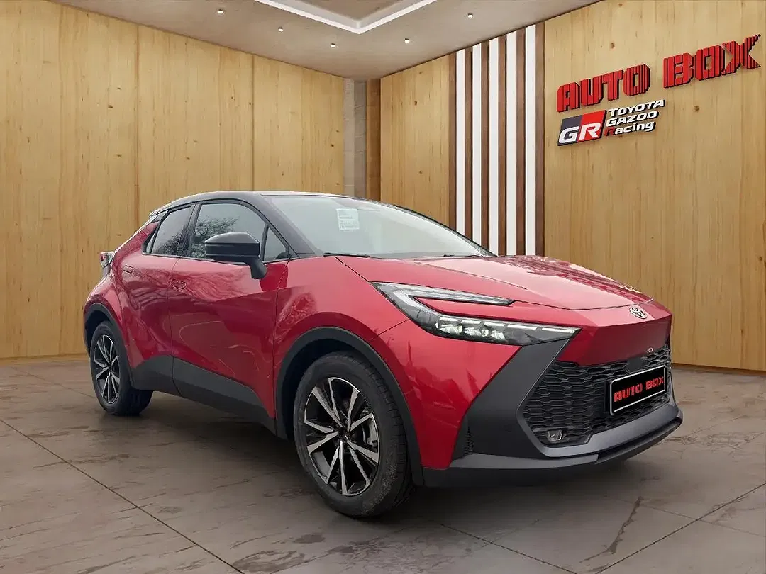 Toyota C-HR Hybrid Teamplayer - Thumbnail 3