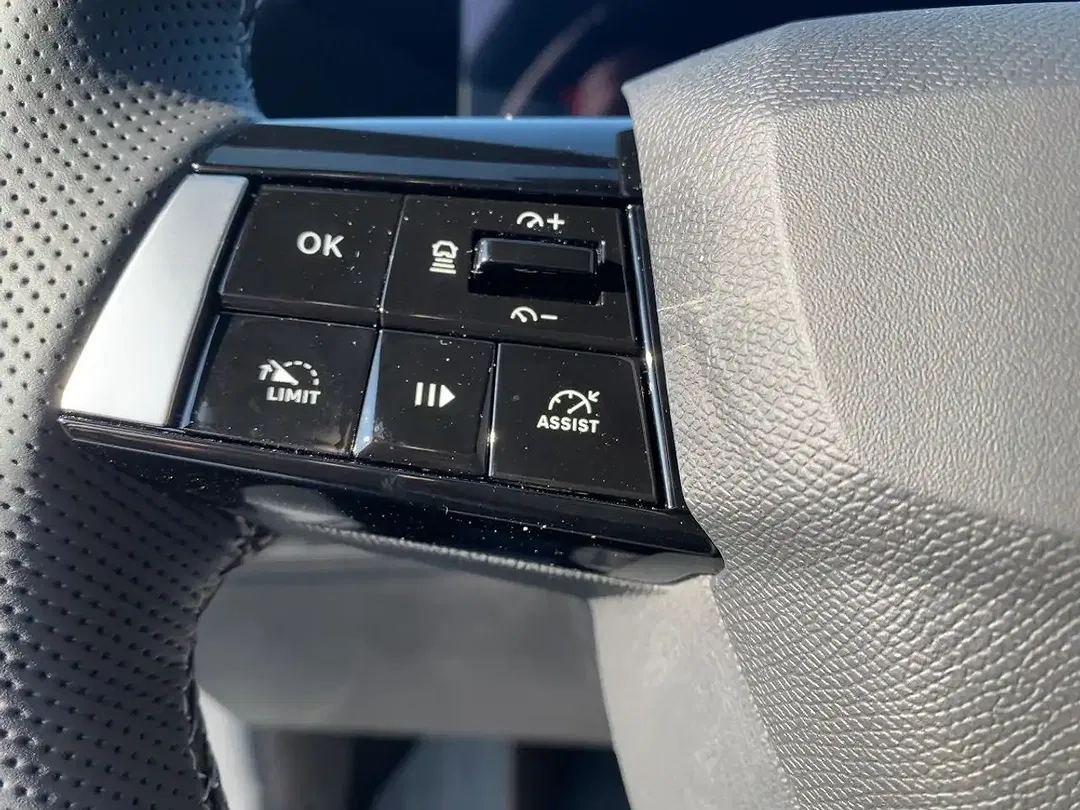 Opel Astra GS - Thumbnail 9