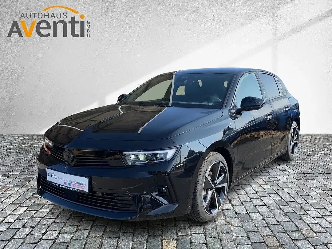 Opel Astra GS - Thumbnail 1