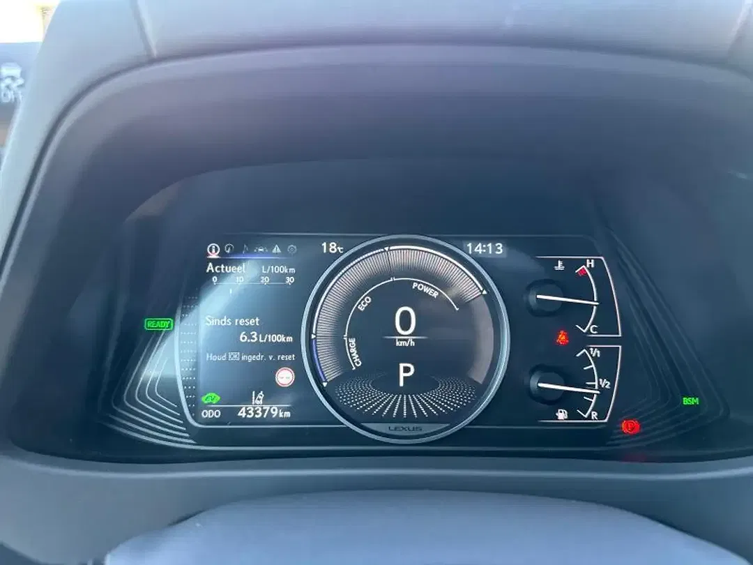 Lexus UX 250h Executive Line - Thumbnail 12