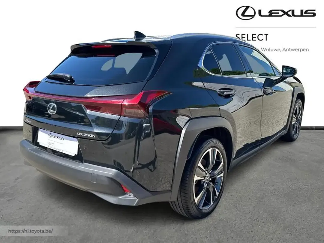 Lexus UX 250h Executive Line - Thumbnail 15