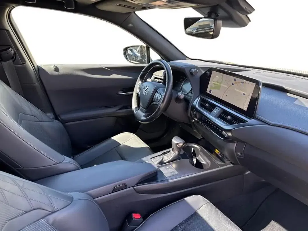 Lexus UX 250h Executive Line - Thumbnail 6