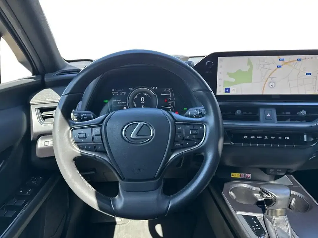 Lexus UX 250h Executive Line - Thumbnail 8