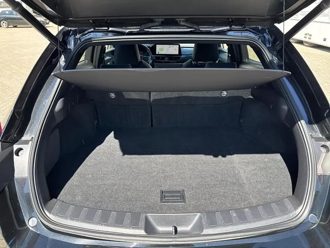 Lexus UX 250h Executive Line - Thumbnail 9