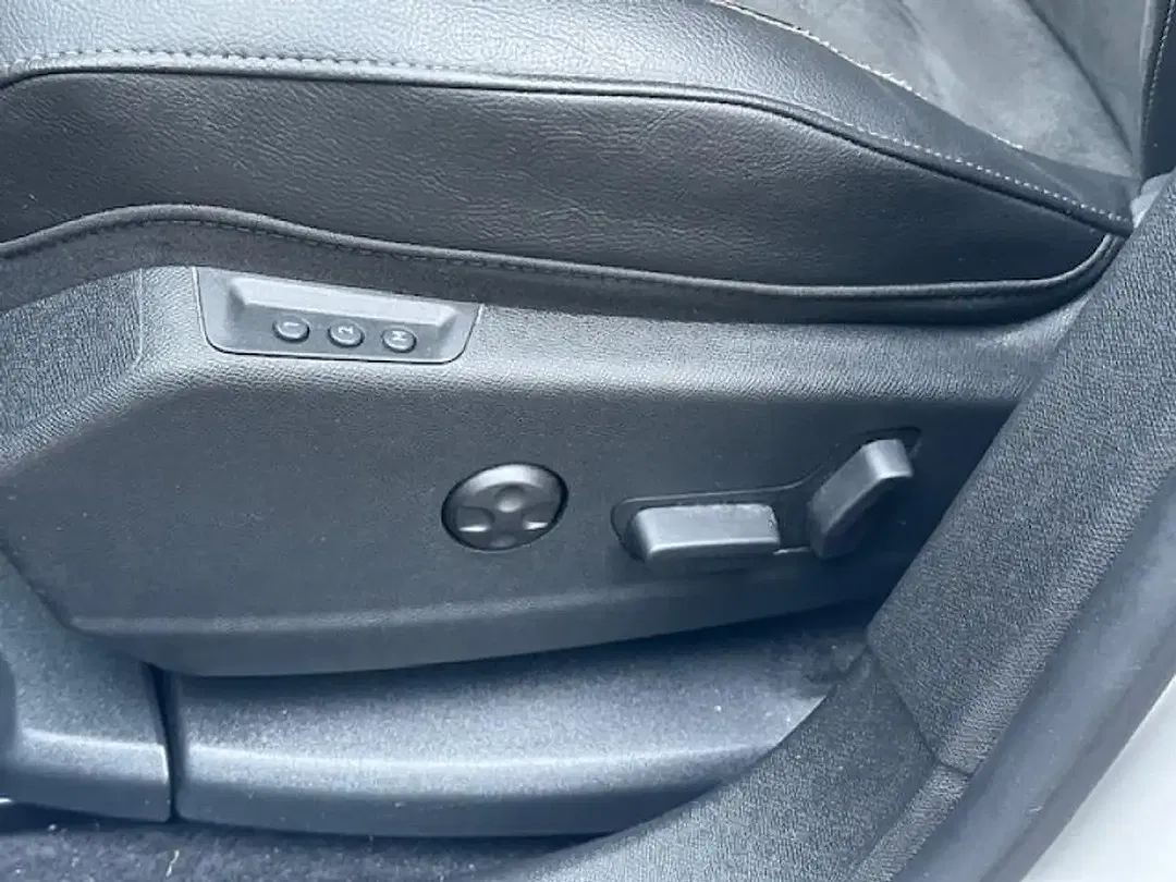 DS Automobiles DS 7 Crossback - Thumbnail 14