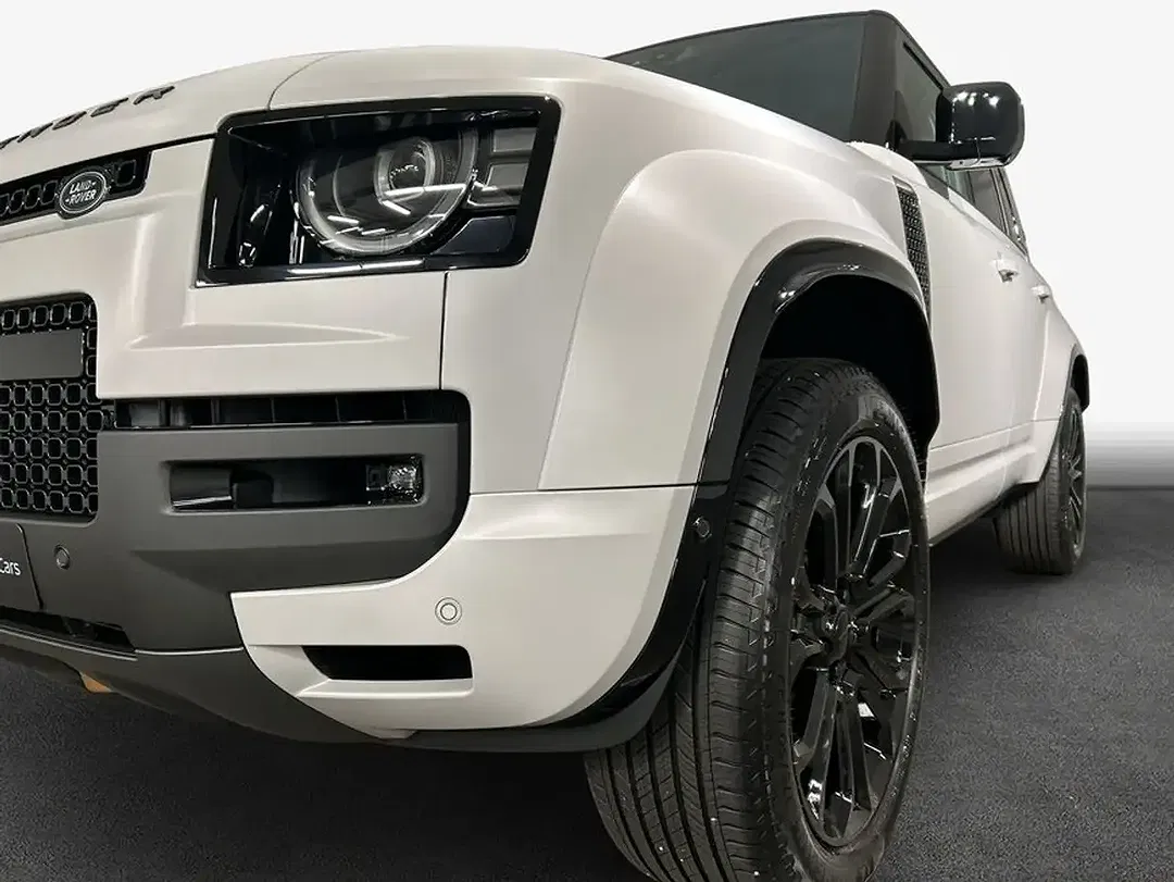 Land Rover Defender P635 OCTA 110 - Thumbnail 12