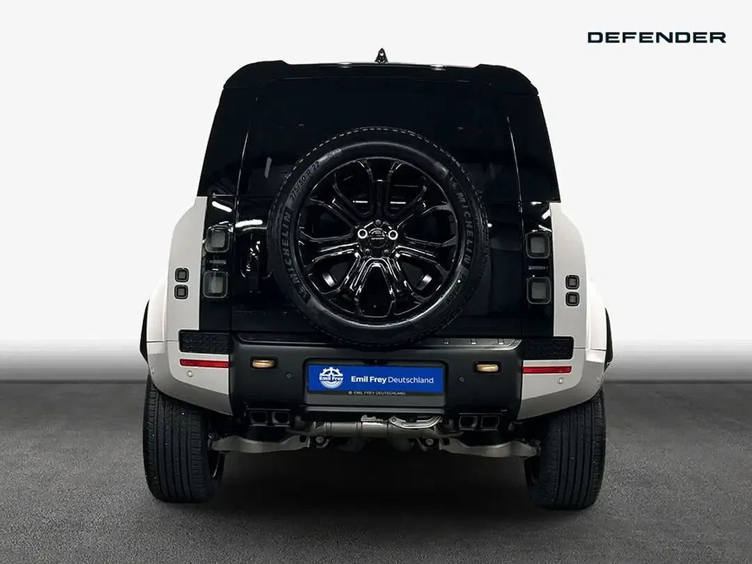 Land Rover Defender P635 OCTA 110 - Thumbnail 7