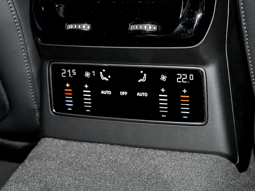 Audi A6 quattro Edition One - Thumbnail 15