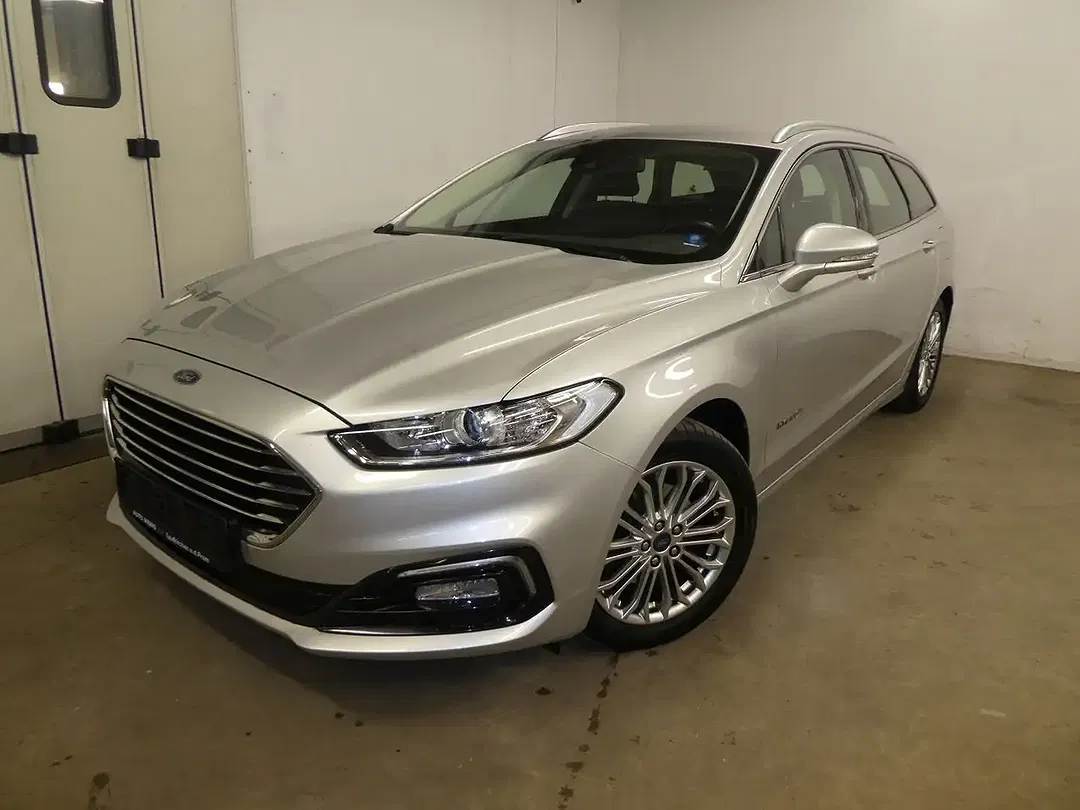 Ford Mondeo 2.0 Hybrid AUT Titanium - foto 1