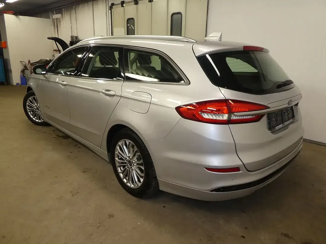 Ford Mondeo 2.0 Hybrid AUT Titanium - Thumbnail 3