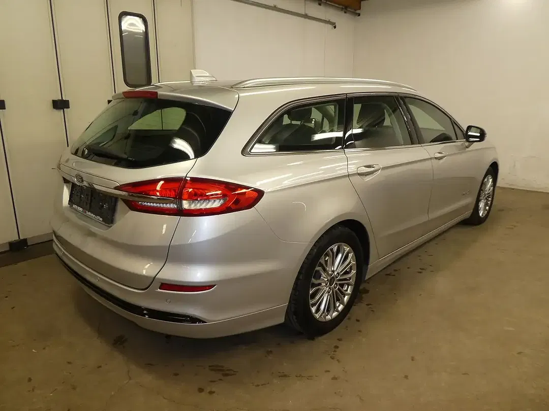Ford Mondeo 2.0 Hybrid AUT Titanium - Thumbnail 4