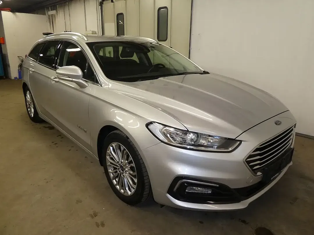 Ford Mondeo 2.0 Hybrid AUT Titanium - Thumbnail 6
