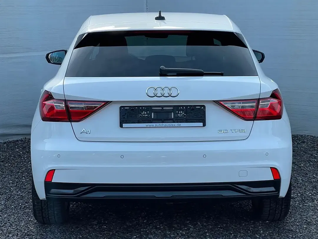 Audi A1 30 TFSI Sportback - Thumbnail 4