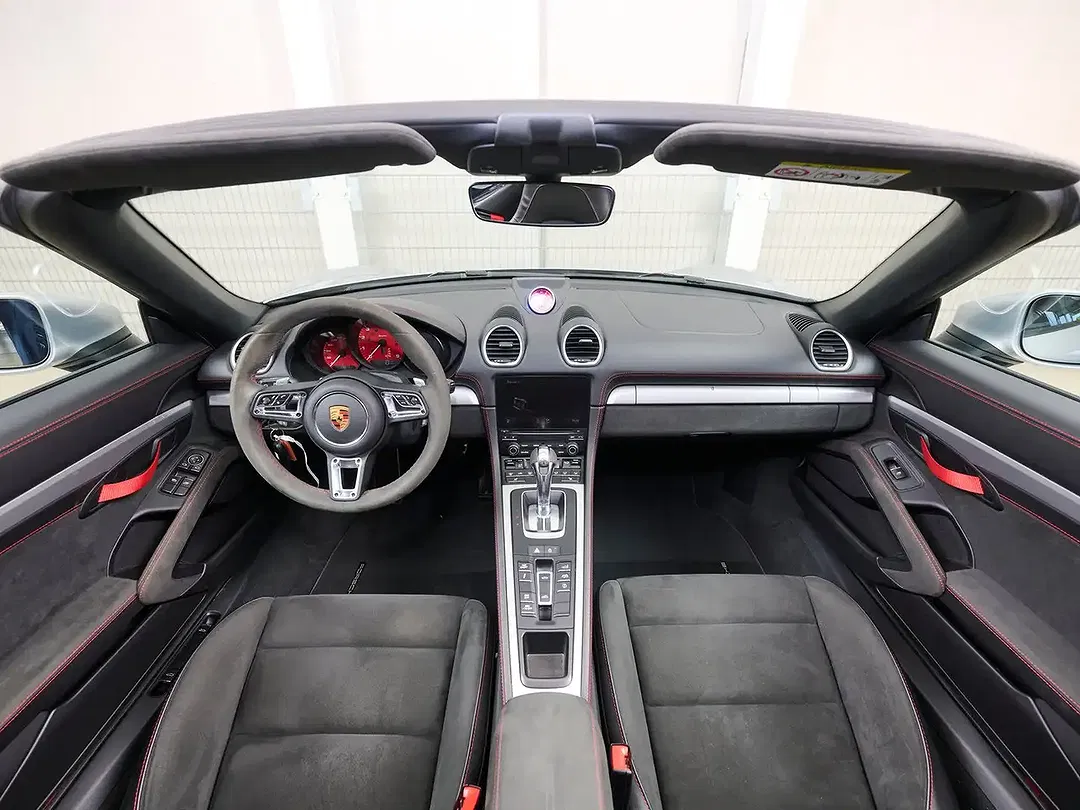 Porsche 718 - Thumbnail 13
