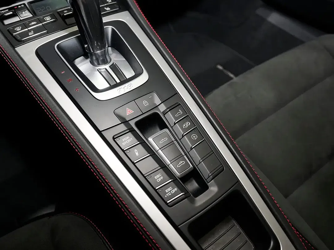 Porsche 718 - Thumbnail 19