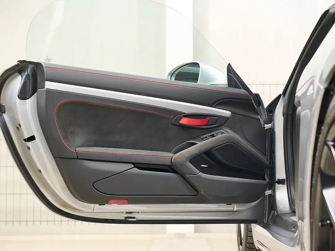 Porsche 718 - Thumbnail 9