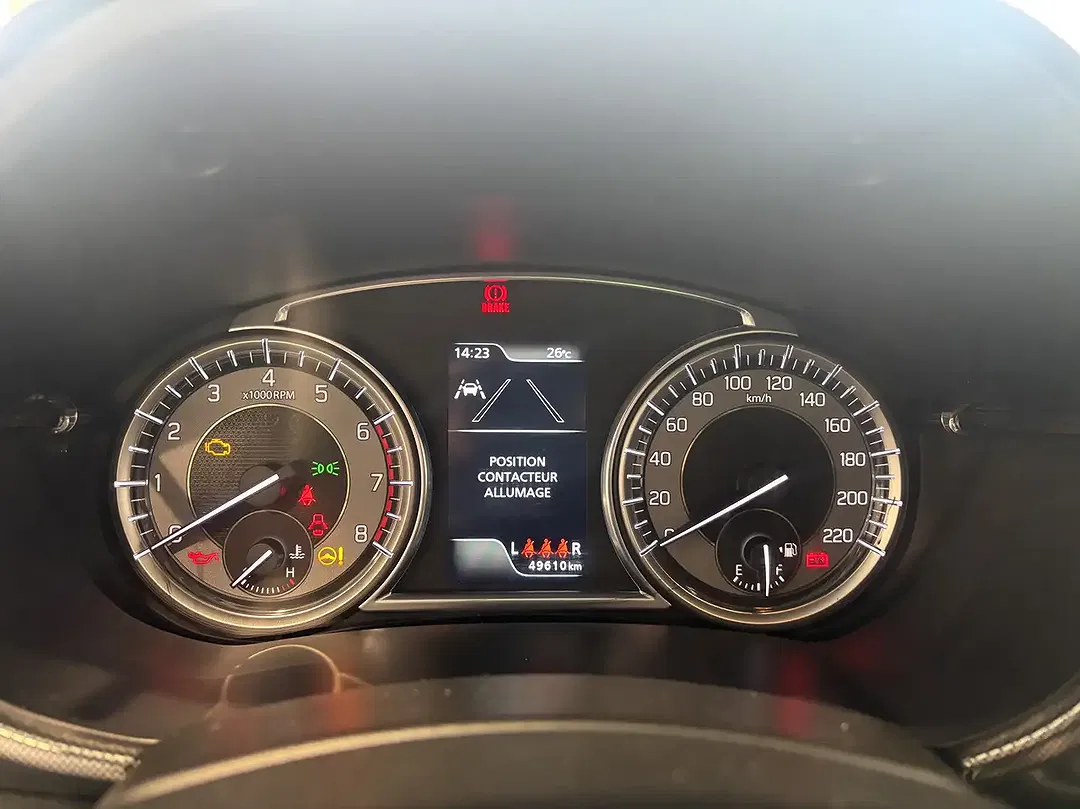 Suzuki Vitara Hybrid 1.4 Turbo GLX - Thumbnail 11