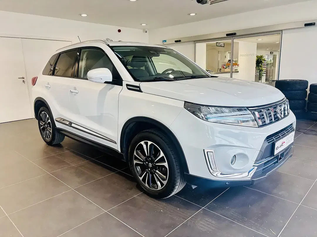 Suzuki Vitara Hybrid 1.4 Turbo GLX - Thumbnail 3