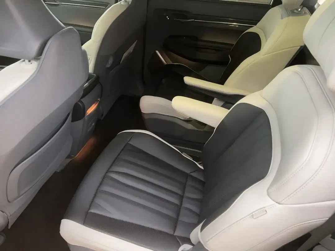 Kia EV9 99.8 kWh AWD GT-Line - Thumbnail 9