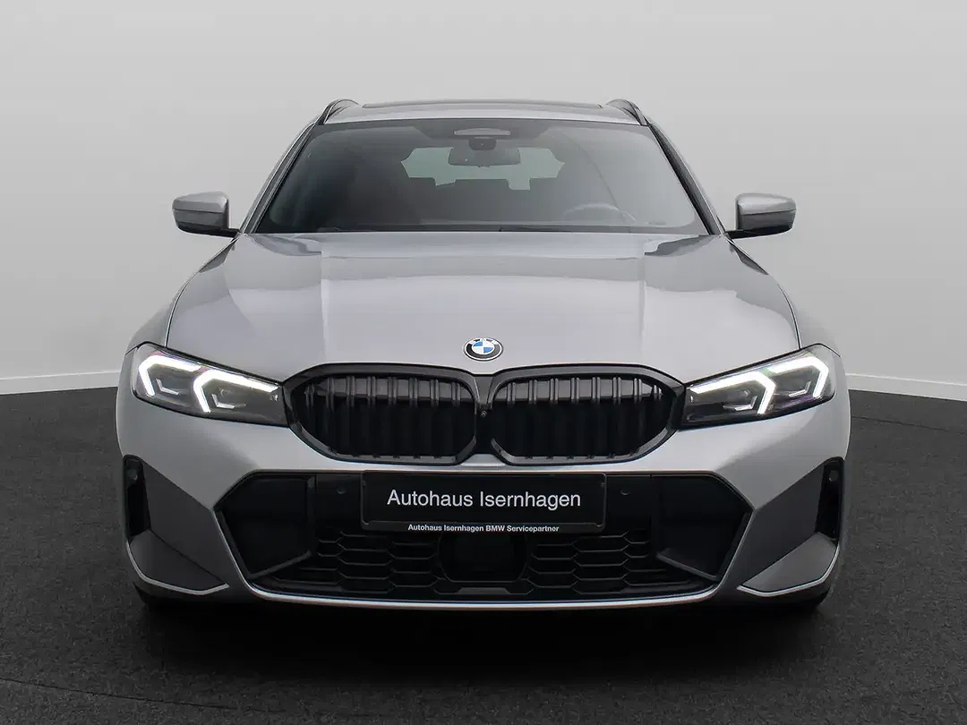 BMW 330 M Sport - Thumbnail 2