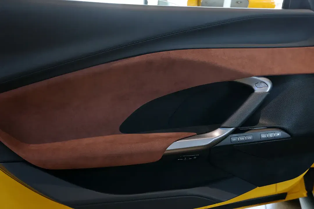 Ferrari 296 GTS - Thumbnail 4