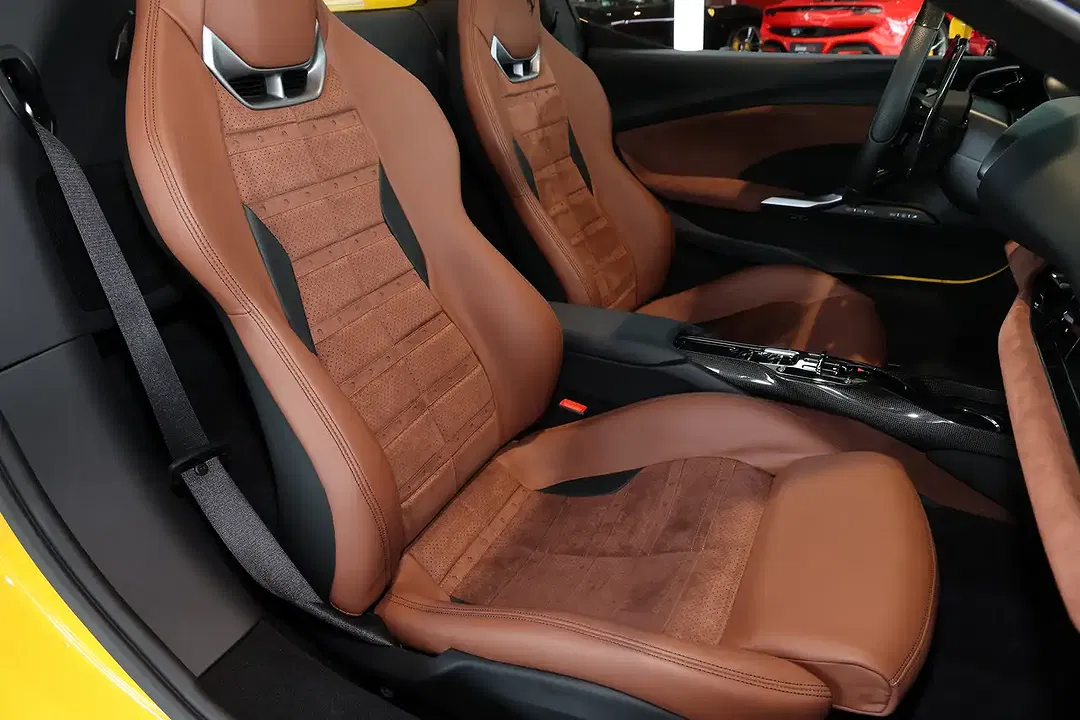 Ferrari 296 GTS - Thumbnail 7