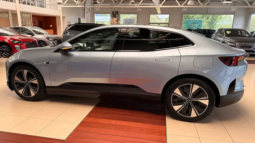 Polestar 4 100 kWh Long Range Single Motor - Thumbnail 3