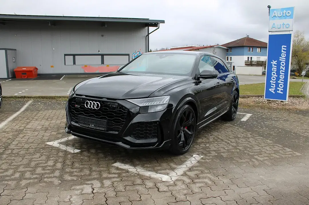 Audi RS Q8 4.0 TFSI quattro - foto 1