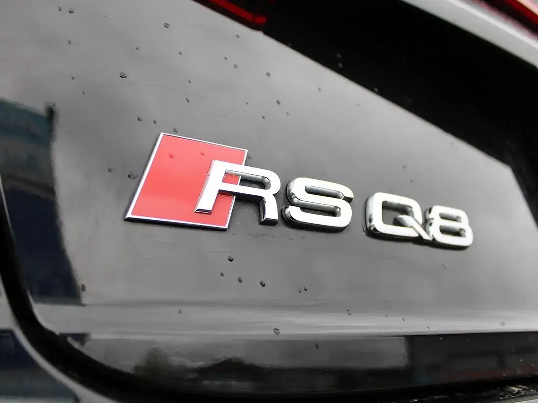 Audi RS Q8 4.0 TFSI quattro - Thumbnail 10