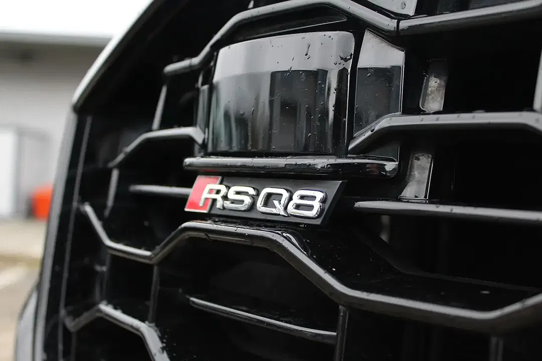 Audi RS Q8 4.0 TFSI quattro - Thumbnail 11