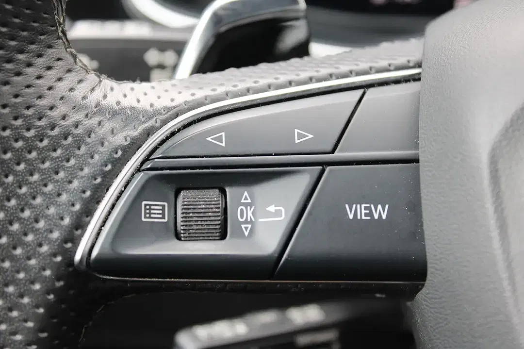 Audi RS Q8 4.0 TFSI quattro - Thumbnail 20