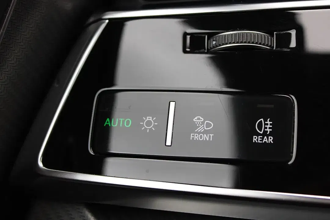 Audi RS Q8 4.0 TFSI quattro - Thumbnail 24