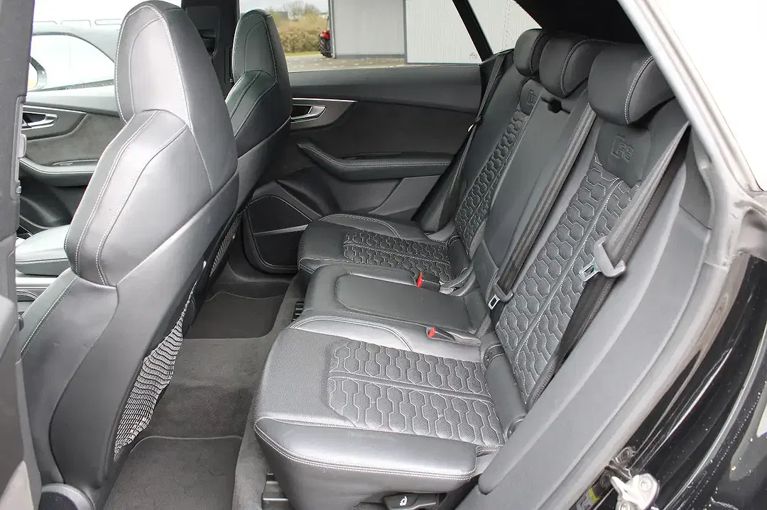 Audi RS Q8 4.0 TFSI quattro - Thumbnail 34