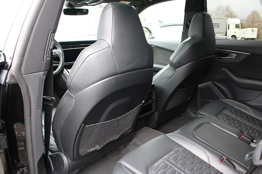 Audi RS Q8 4.0 TFSI quattro - Thumbnail 35