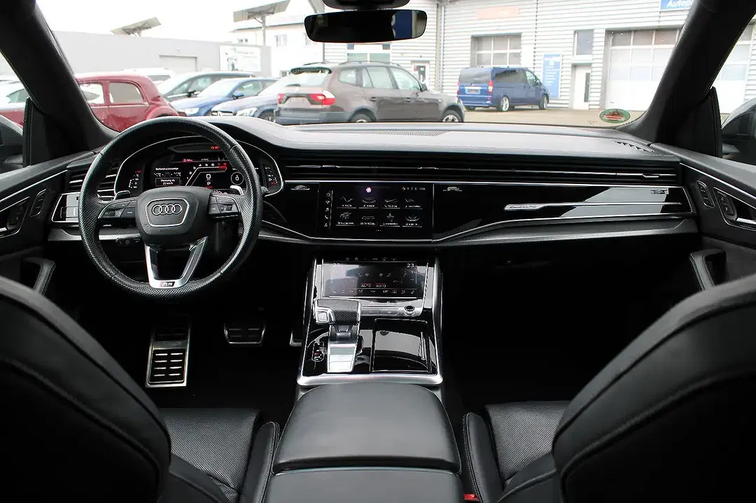 Audi RS Q8 4.0 TFSI quattro - Thumbnail 38