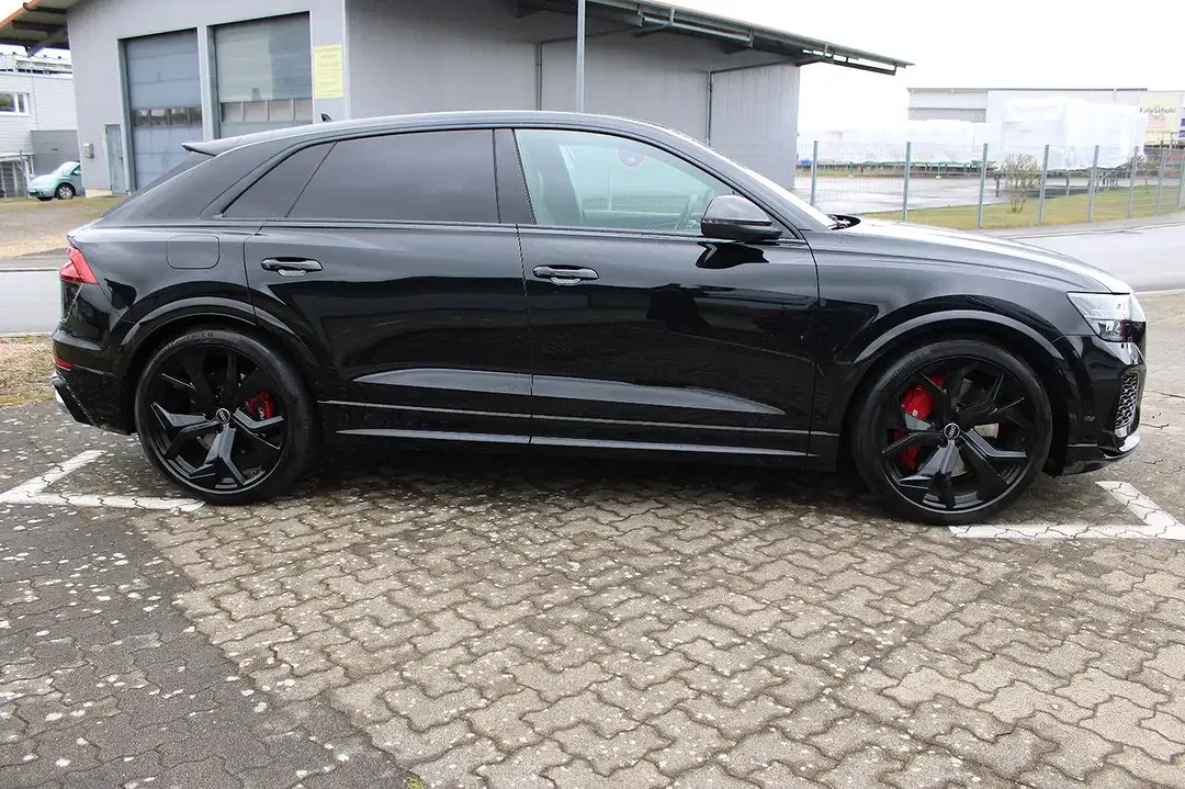 Audi RS Q8 4.0 TFSI quattro - Thumbnail 4
