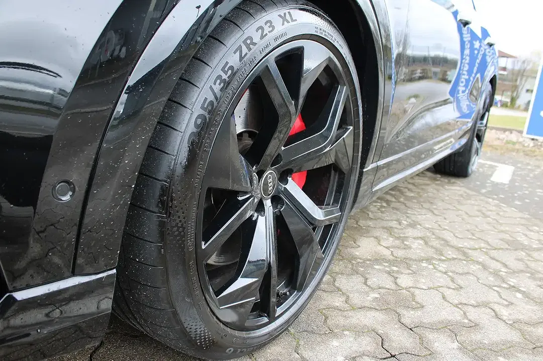 Audi RS Q8 4.0 TFSI quattro - foto 42