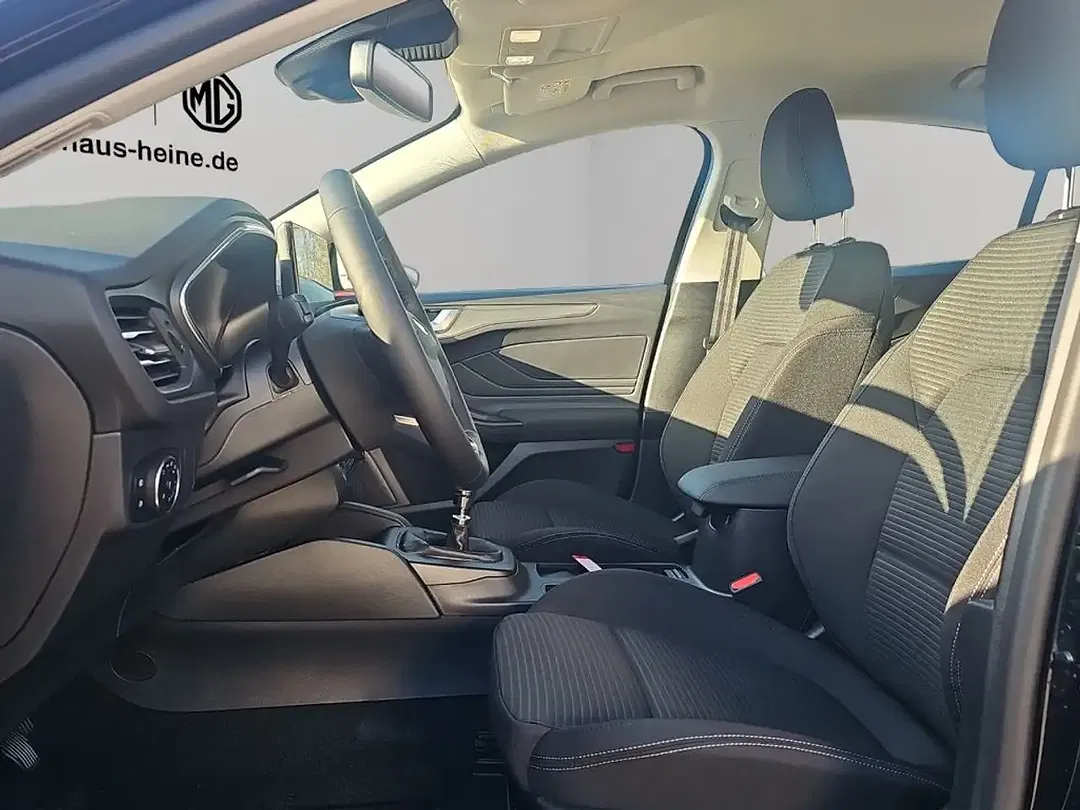 Ford Focus 1.0 Hybrid Titanium - Thumbnail 10