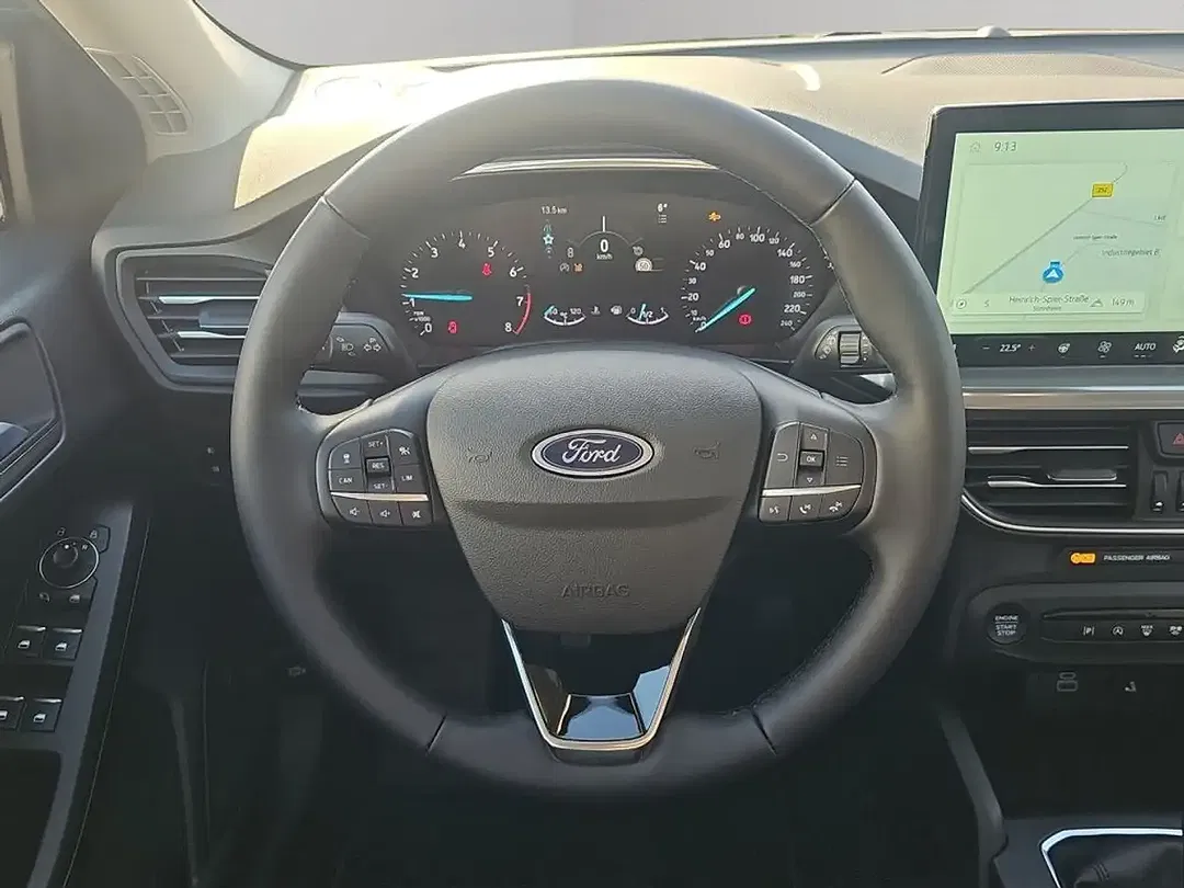 Ford Focus 1.0 Hybrid Titanium - Thumbnail 12