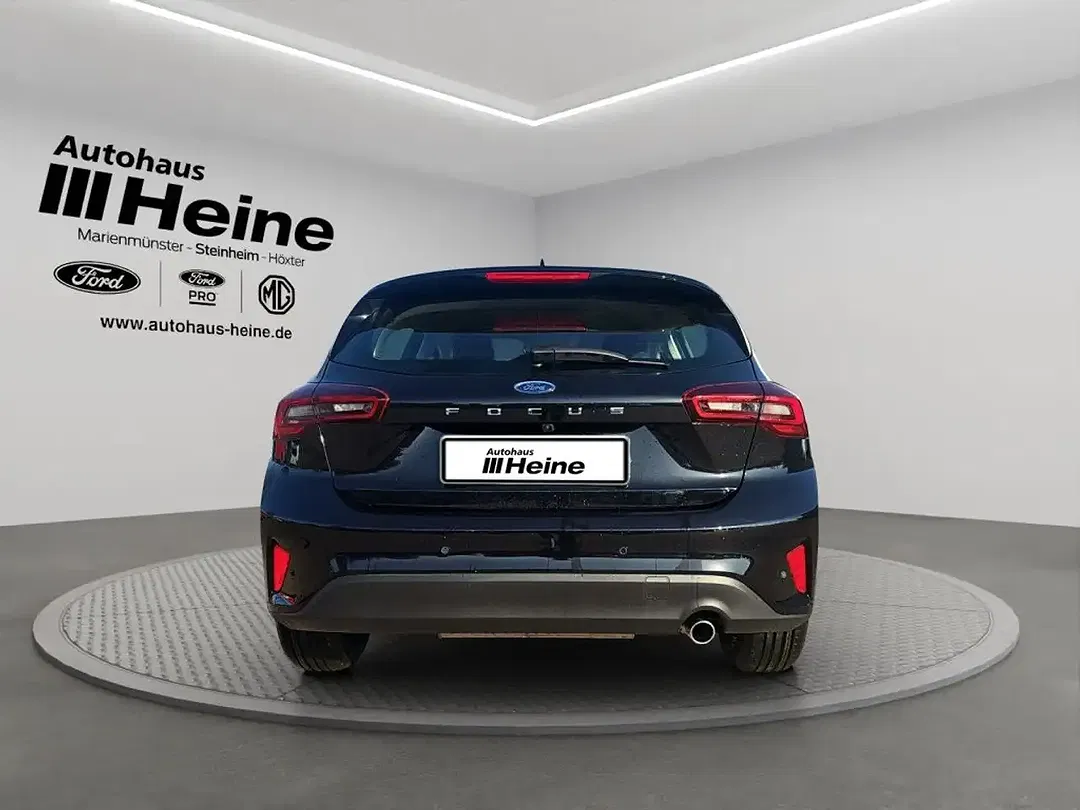 Ford Focus 1.0 Hybrid Titanium - Thumbnail 4