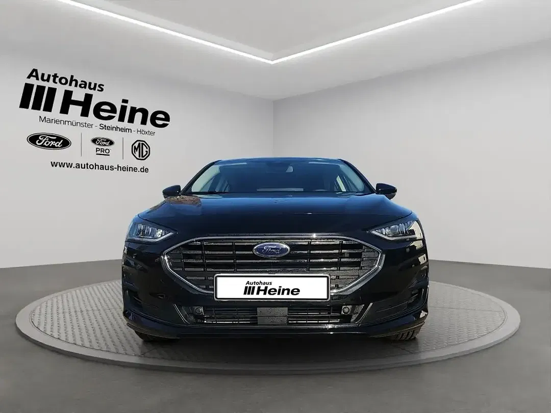 Ford Focus 1.0 Hybrid Titanium - Thumbnail 8