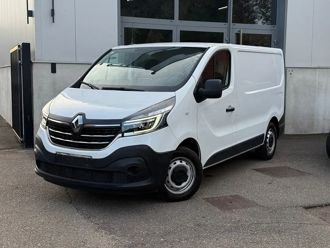 Renault Trafic - foto 1