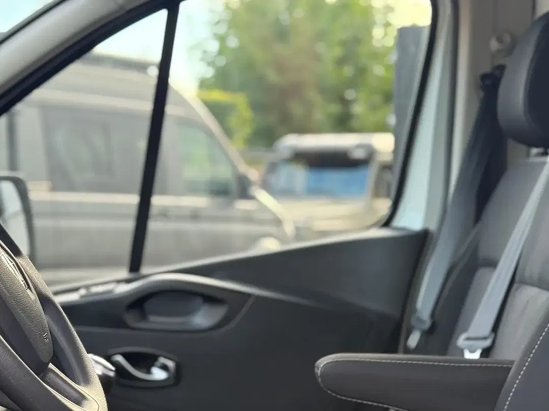 Renault Trafic - Thumbnail 13