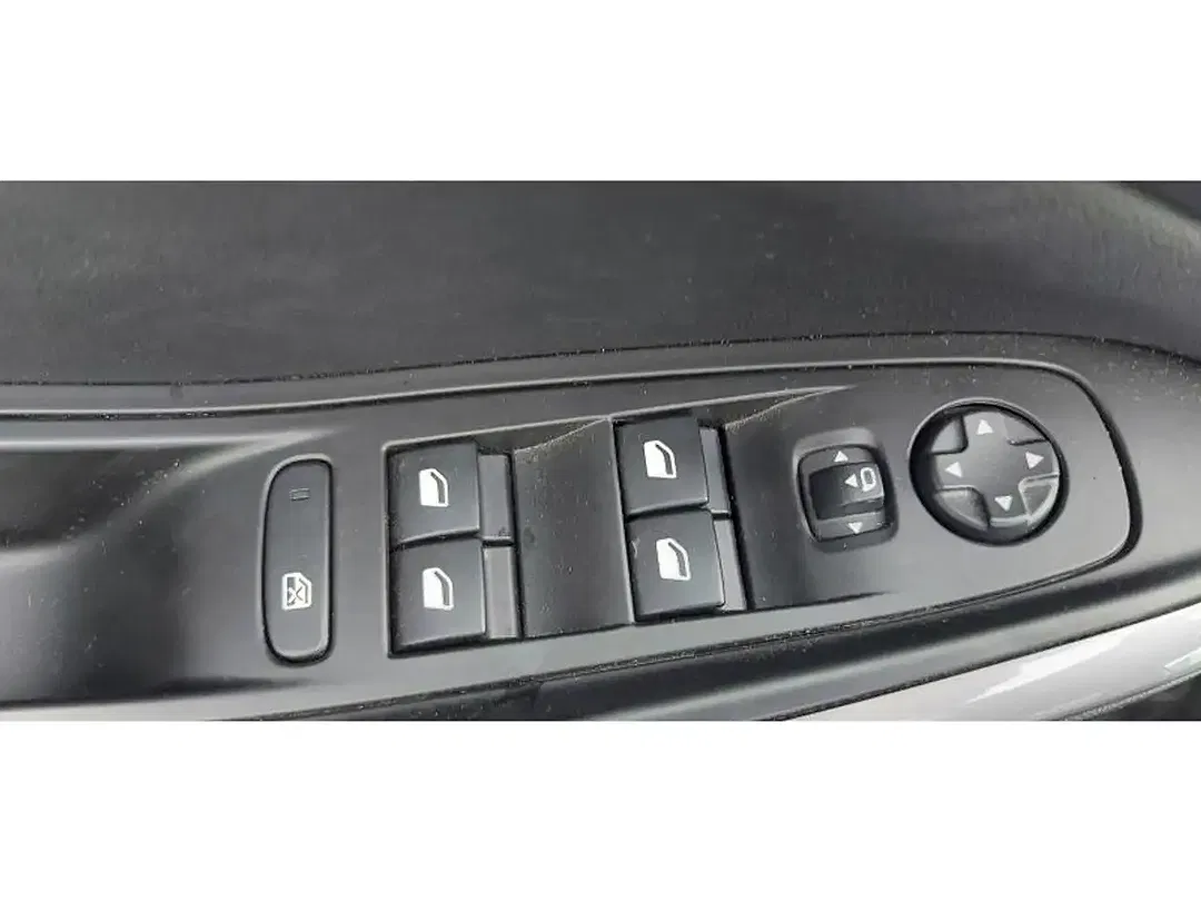 Opel Grandland PHEV Ultimate Matrix LED - Thumbnail 12