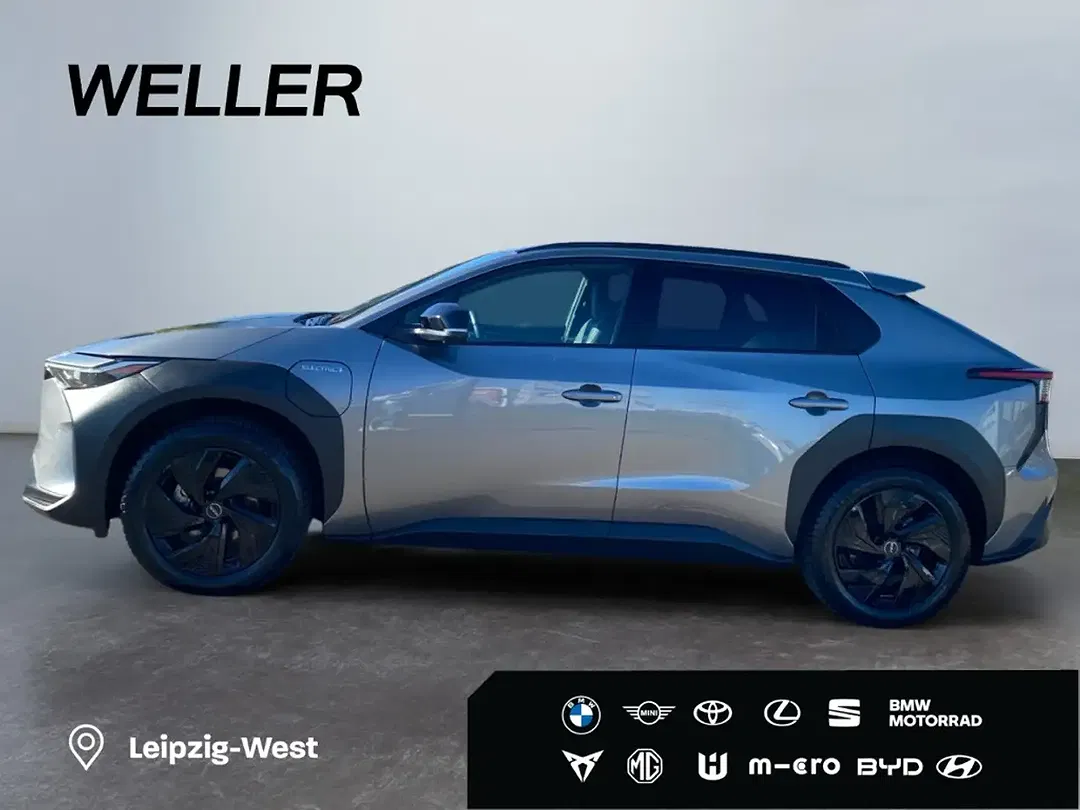 Toyota bZ4X - Thumbnail 5
