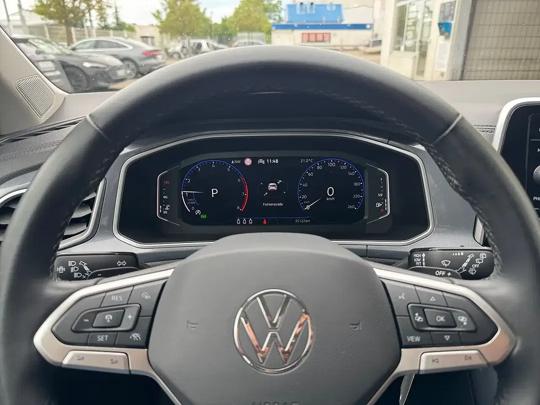Volkswagen T-Roc 1.5 TSI DSG Style IQ.Drive - foto 14